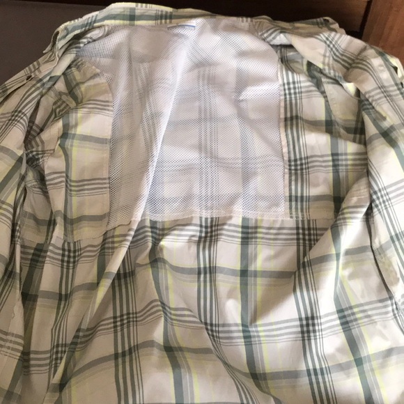 Columbia button up fishing shirt - Picture 6 of 6
